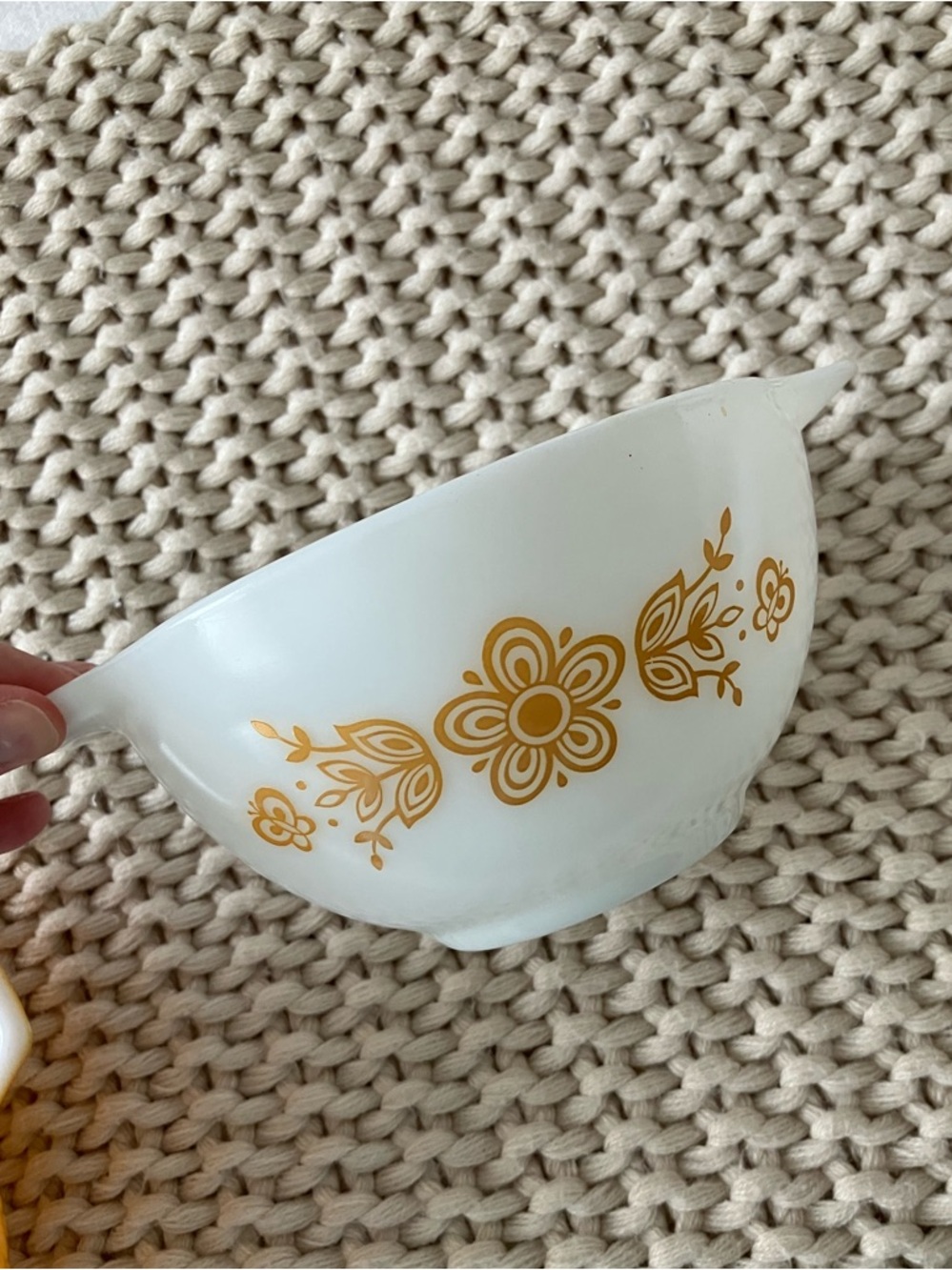 Vintage Pyrex Mixing Bowls - Picture 3 of 8